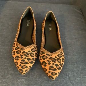 Leopard flats. Size 8.5